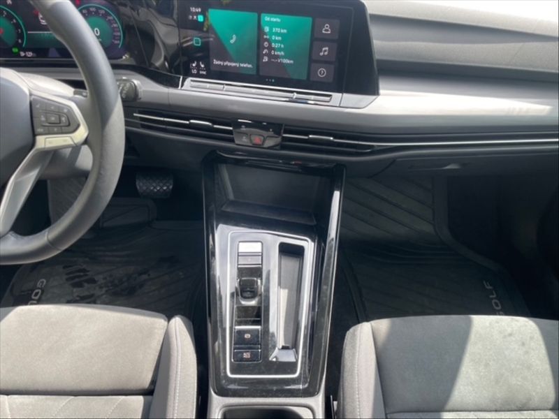 Volkswagen Golf 1,5 TSI 110 Style AT - fotka 10 z 11