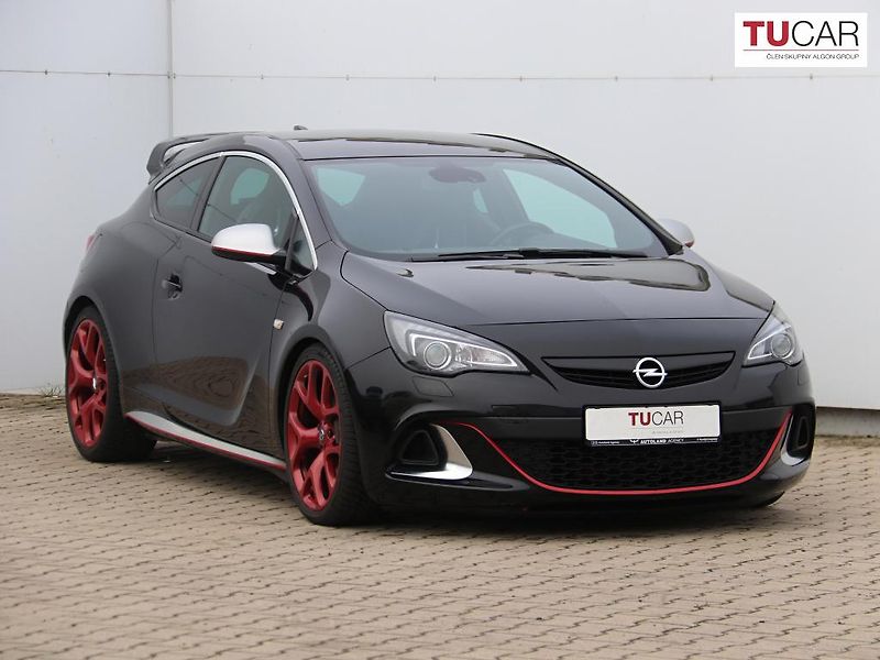 Opel Astra (2017) 2.0 Turbo GTC  - fotografie inzerátu