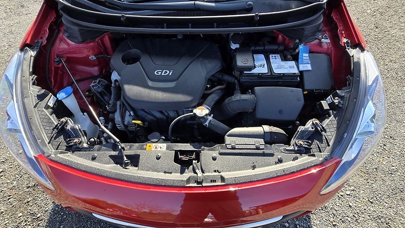 Hyundai i30 1.6GDI STYLE  99KW - fotka 38 z 44