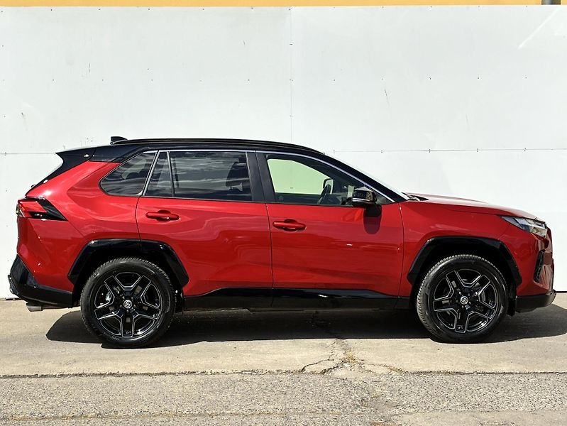 Toyota RAV4 2.5 HSD e-CVT AWD GR-Sport - fotka 3 z 23