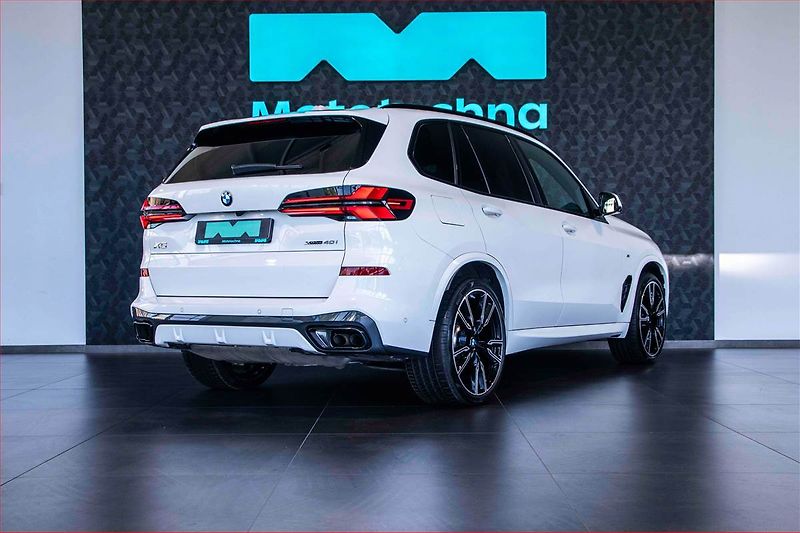 BMW X5 (2025) xDrive40i - fotka 5 z 23