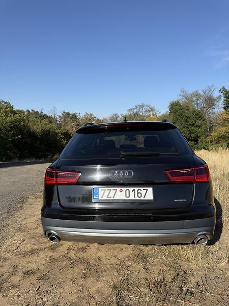 Audi A6 Allroad (2015) - fotka 4 z 4
