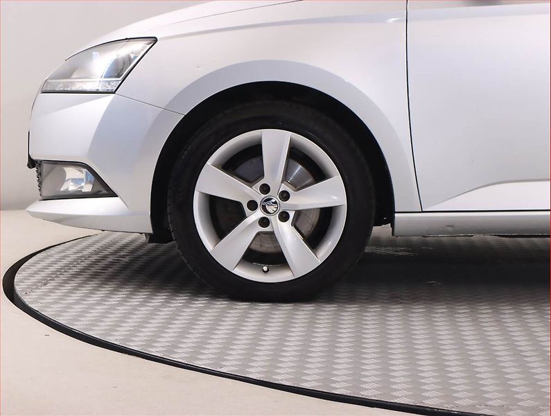 Škoda Fabia (2019) Style 1.0 TSI, Serv.kniha - fotka 15 z 23