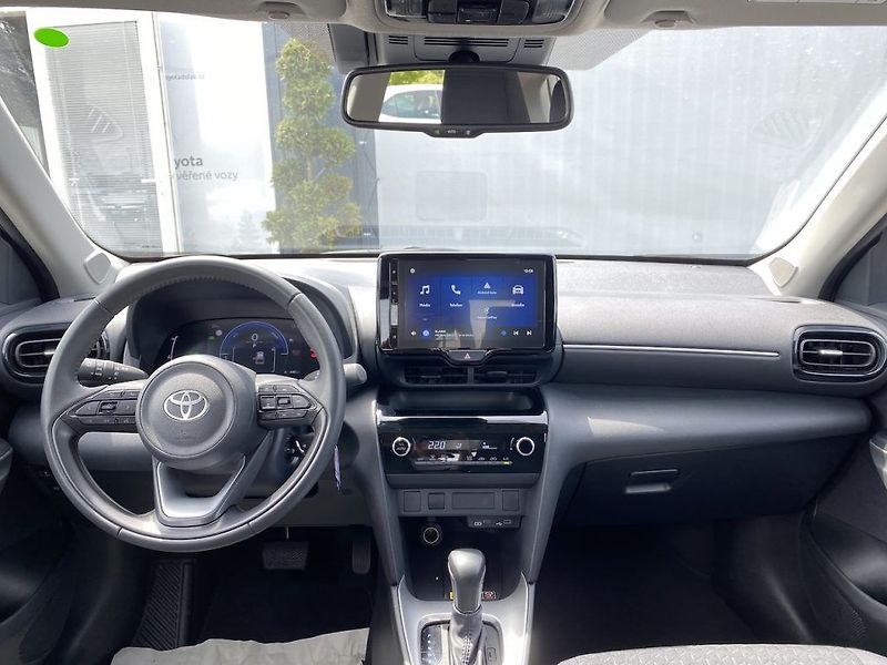 Toyota Yaris Cross 1.5HEV, ČR-1, Comfort, DPH - fotka 11 z 26