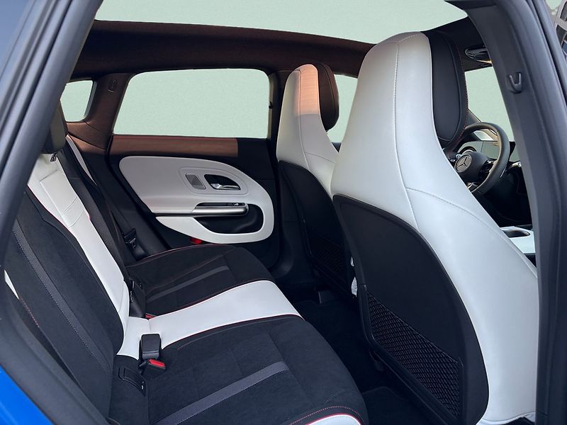 Mercedes-Benz CLA (2026) 200 Shooting Brake - fotka 14 z 15