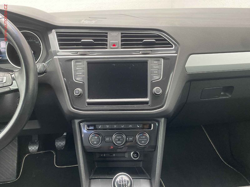 Volkswagen Tiguan (2017) 1.4 TSi, Comfortline, navi - fotka 13 z 18