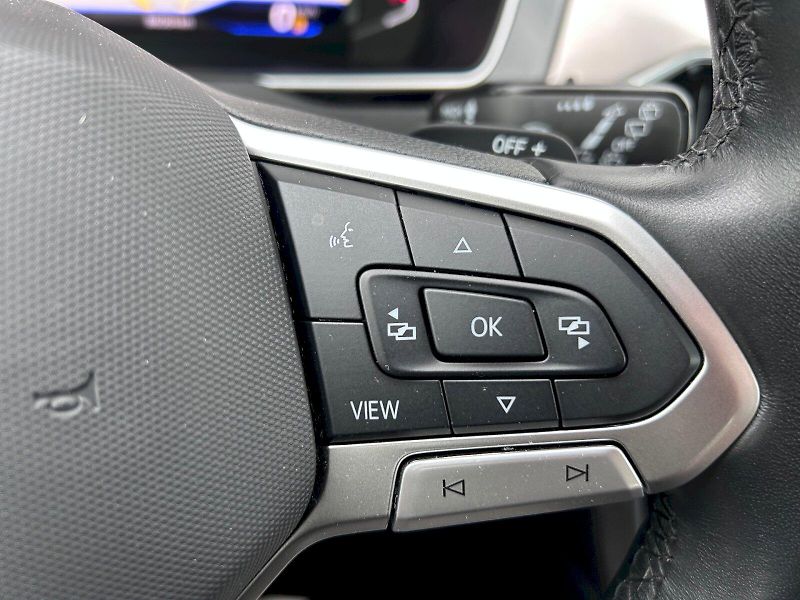 Volkswagen Passat (2022) 2.0 TSI 140kW DSG Elegance - fotka 14 z 35