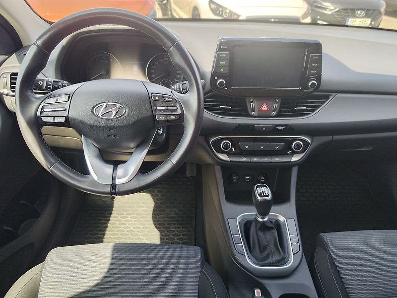 Hyundai i30 1.0 T-GDI/88kW Comfort - fotka 12 z 28