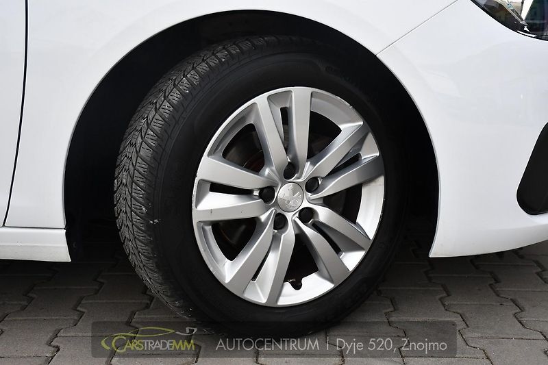 Peugeot 308 SW 1.5BlueHDi ACTIVE CARPLAY - fotka 43 z 47