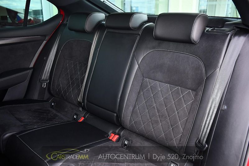Škoda Superb 2.0TDi SPORTLINE 4X4 NEZ.TOP  - fotka 14 z 52