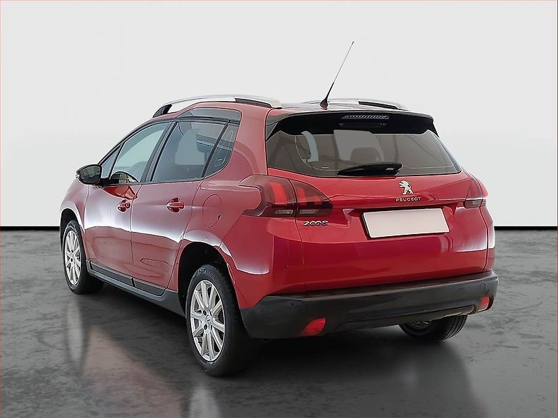 Peugeot 2008 (2018) 1.2 PureTech, Automat - fotka 4 z 14