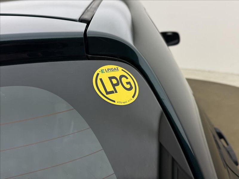 Toyota Yaris 1,3 64kW KLIMA ČR ZÁNOVNÍ LPG - fotka 22 z 23