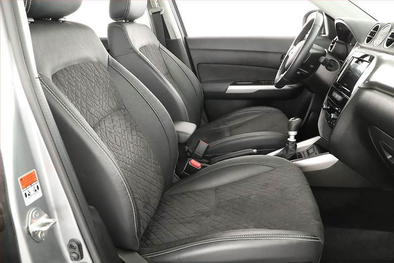Suzuki Vitara (2023) GLX 1.4 BoosterJet - fotka 7 z 16