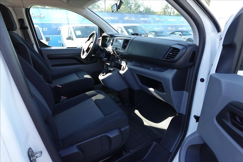 Peugeot Expert 2,0 HDI  Traveller L3H1 8MÍST - fotka 19 z 36
