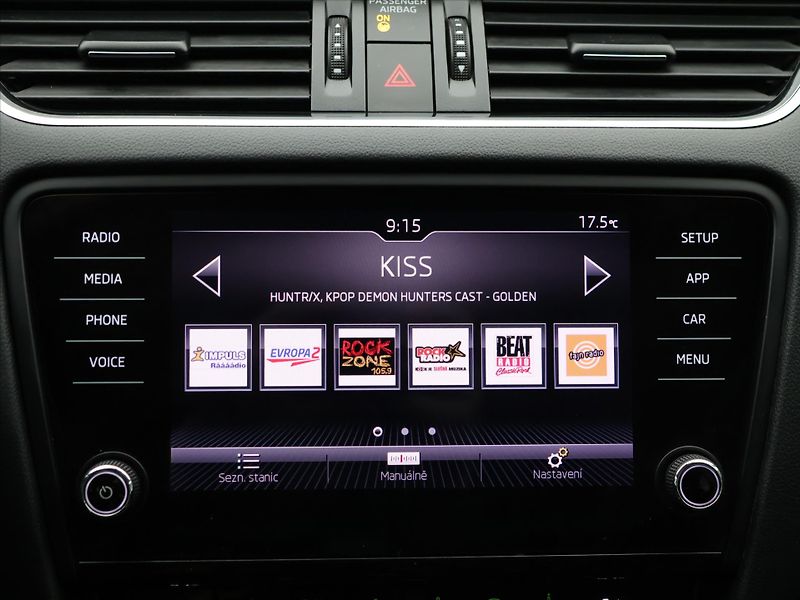 Škoda Octavia 1,6 TDI CZ Style LED Kessy - fotka 19 z 30