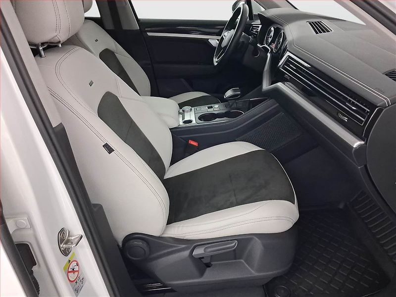 Volkswagen Touareg (2020) 3.0 TDI - fotka 9 z 21