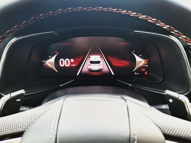 DS Automobiles DS7 (2026) PERFORMANCE LINE 1.5 BlueHDi - fotka 5 z 29