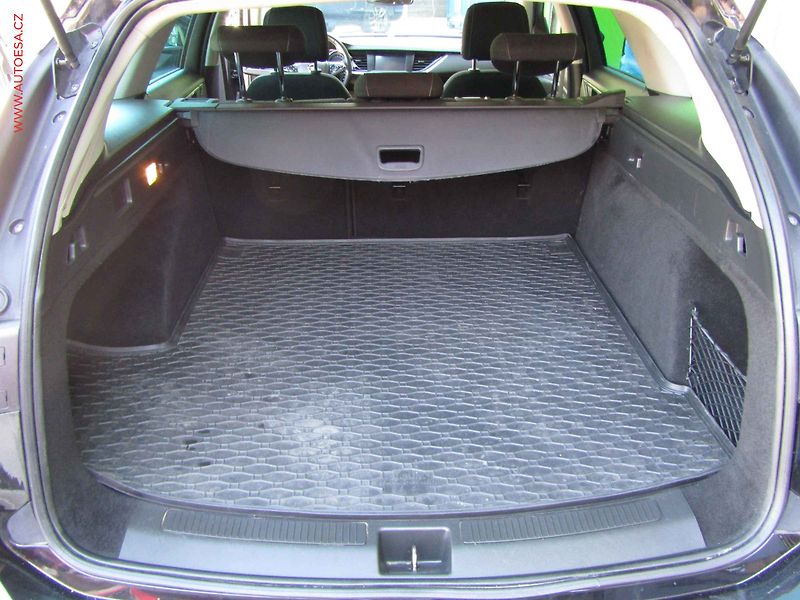 Opel Insignia (2019) 1.6 CDTi, servis.kniha, AT - fotka 7 z 21
