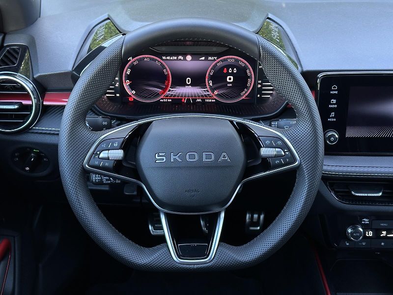 Škoda Fabia 1.0TSi Monte Carlo 116PS Bi-LE - fotka 22 z 42