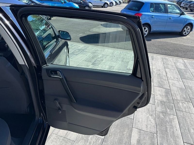 Volkswagen Polo (2003) Highline 1.4i 55kW - fotka 22 z 32