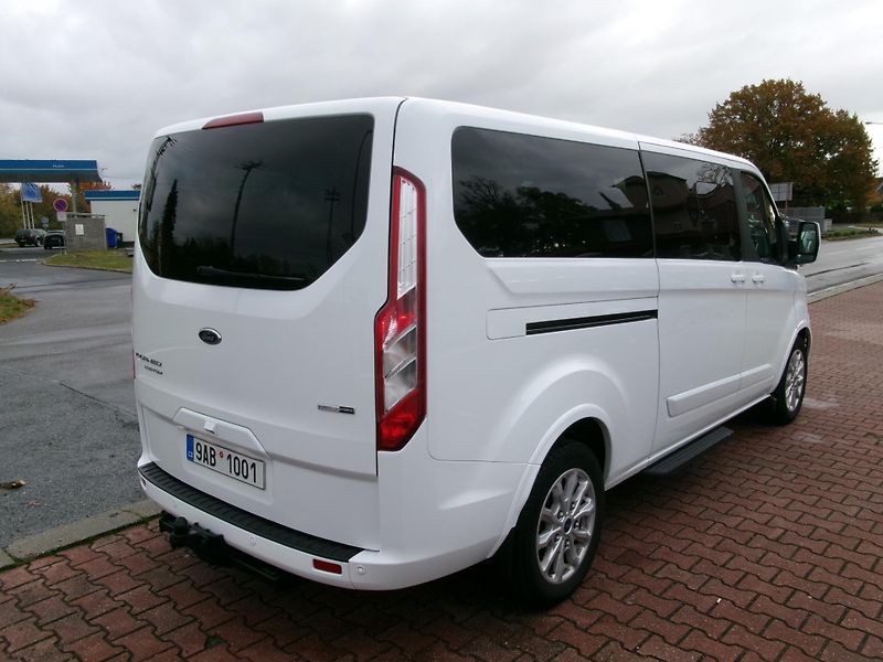 Ford Tourneo Custom (2022) 2,0TDCi L2H1 ZÁRUKA FORD  - fotka 5 z 36