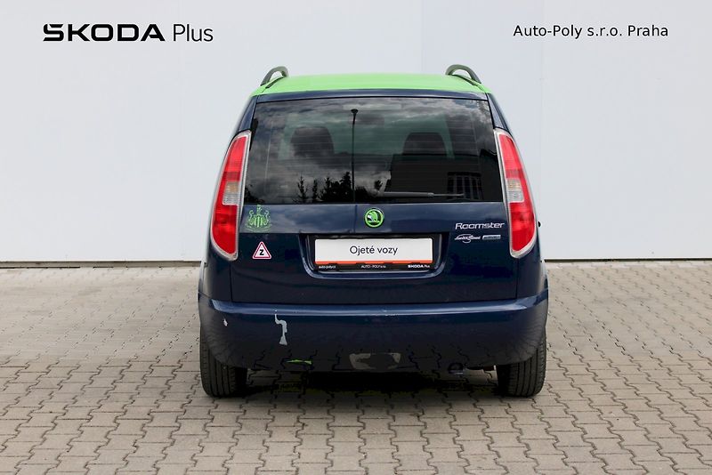Škoda Roomster (2009) 1.4 16V 63 kW Style - fotka 9 z 20