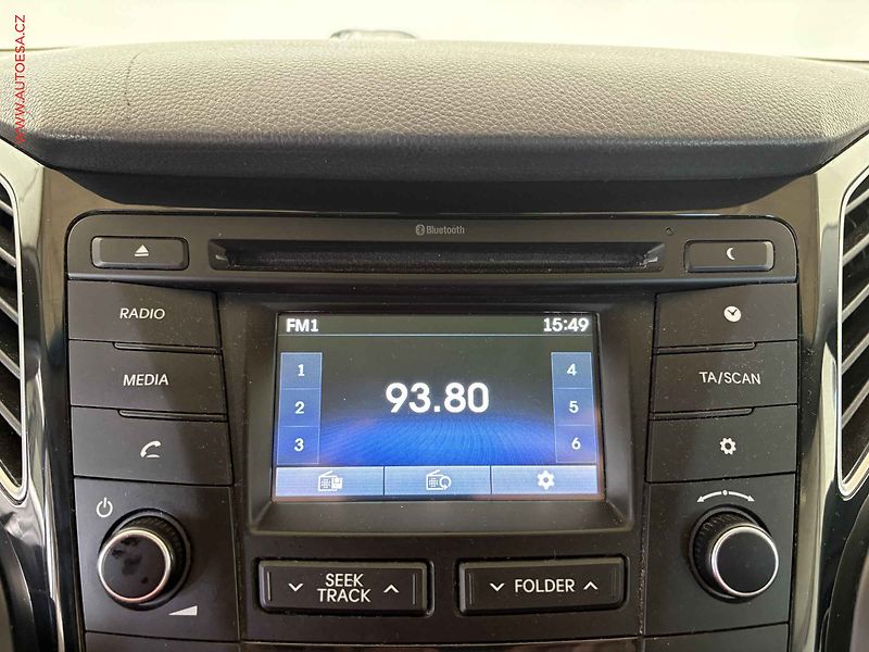 Hyundai i40 (2016) 1.7 CRDI, ČR, servis.kniha - fotka 11 z 17