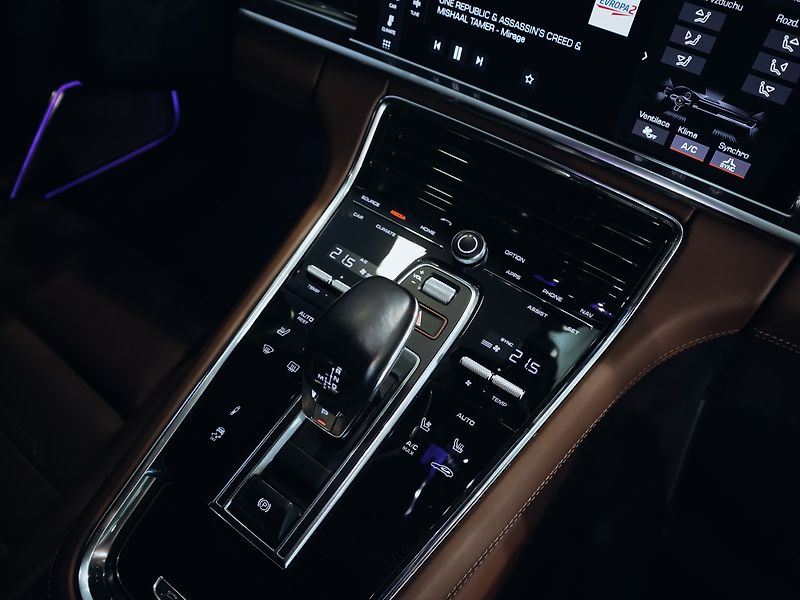 Porsche Panamera GTS Sport Turismo 338 kW - fotka 16 z 40