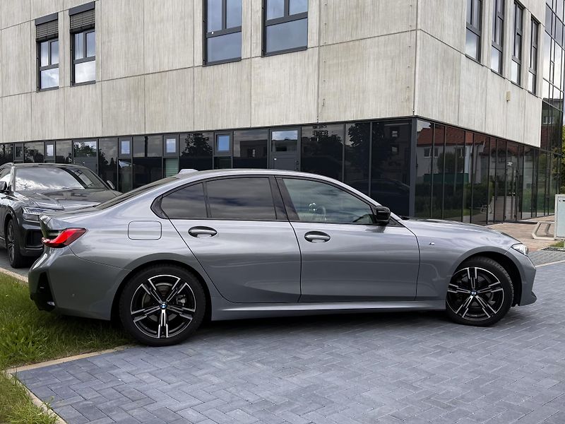 BMW Řada 3 (2024) 318d 110 kW/M-Sport/DPH - fotka 5 z 28