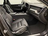 Volvo XC60 B5 AWD CORE AUT REZERVACE - náhled 24