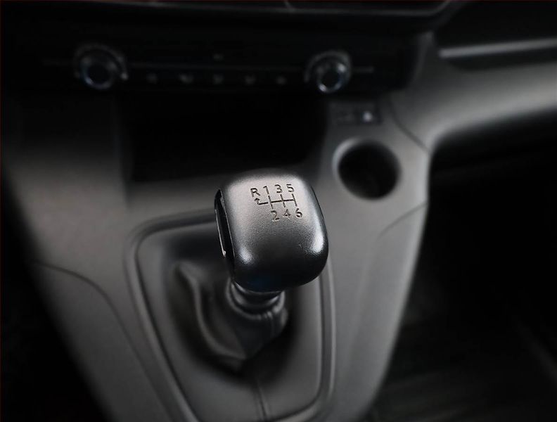 Toyota ProAce City (2020) Maxi 1.5 D-4D, ČR, DPH - fotka 13 z 19