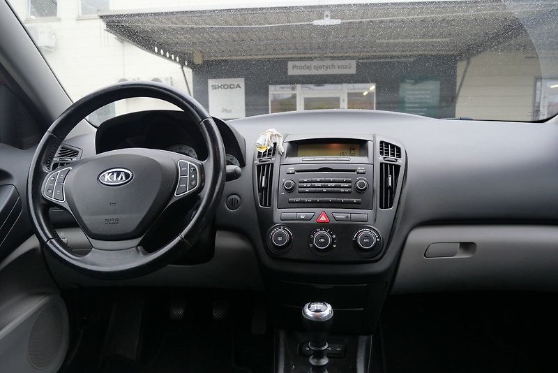 Kia Ceed - fotka 5 z 6
