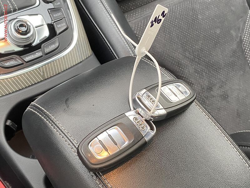 Audi Q5 (2013) 3.0 TDi Quattro, AT, navi - fotka 23 z 23