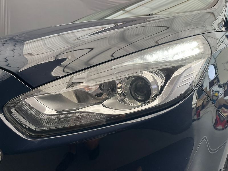 Ford S-MAX 2.0 EB Titanium mauál - fotka 41 z 51