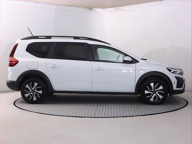 Dacia Jogger (2025) 1.0 TCe, LPG, Serv.kniha - fotka 6 z 20