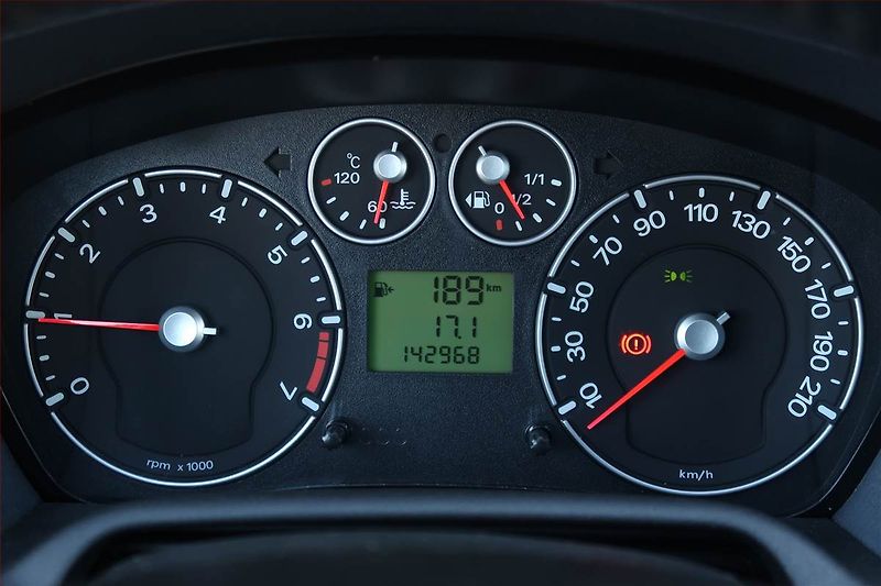 Ford Fusion (2008) 1.4, nová STK, jezdí výborně - fotka 11 z 14