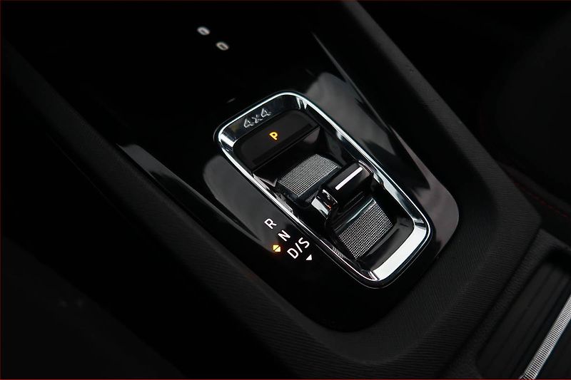 Škoda Octavia (2023) RS 2.0 TDI 4x4 - fotka 13 z 22