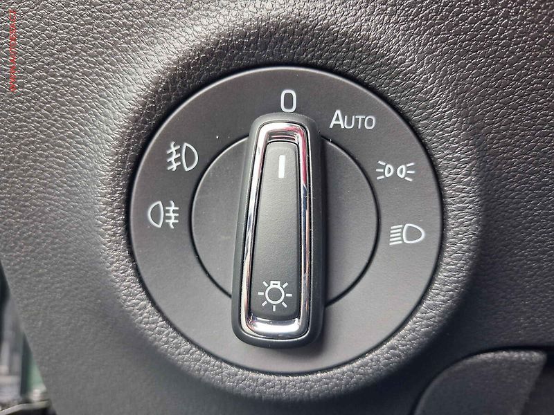 Škoda Karoq (2018) 1.5 TSi, Style, TZ, LED - fotka 16 z 19