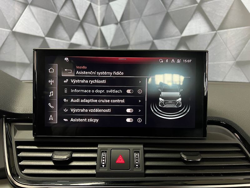 Audi SQ5 QUATTRO SPORTBACK, B&O, PANO - fotka 17 z 33