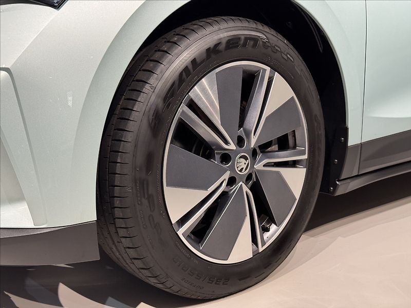 Škoda Enyaq 80 LED Matrix Assist Tepelko - fotka 49 z 50