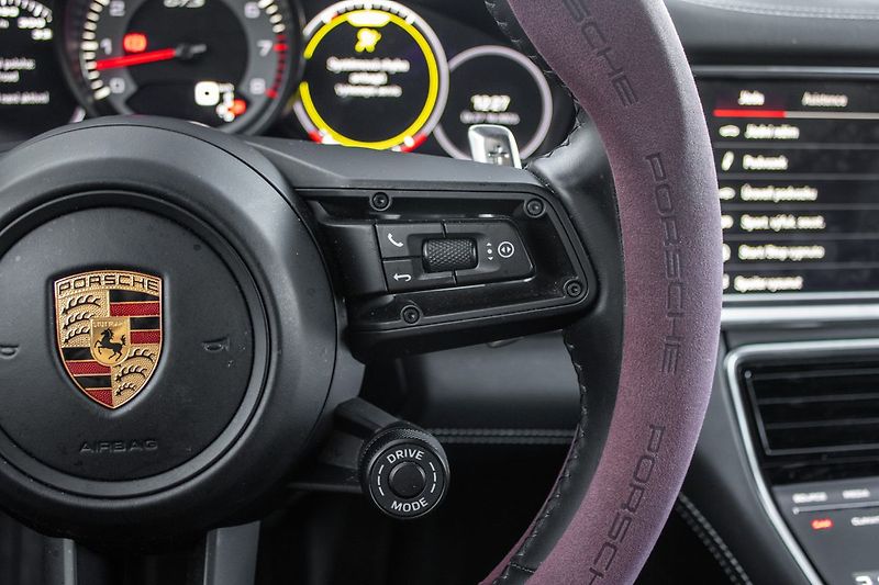 Porsche Panamera - fotka 18 z 27