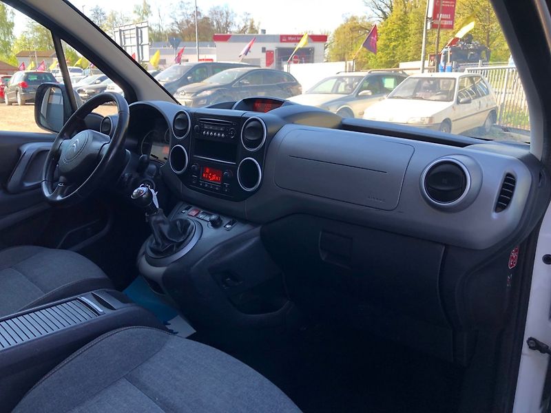 Citroën Berlingo (2015) 1.6 HDi XTR - fotka 16 z 28