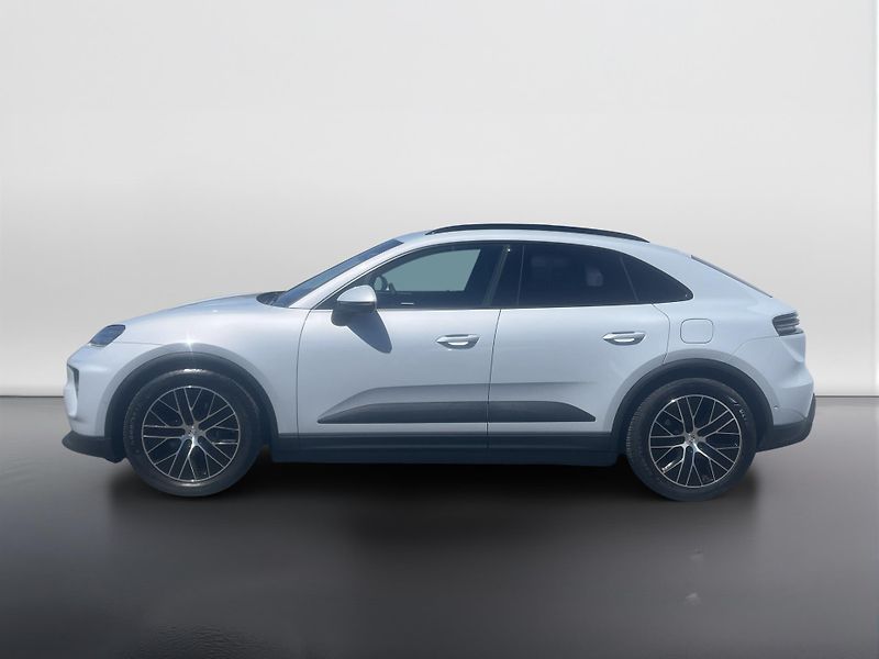Porsche Macan 4 - fotka 2 z 24