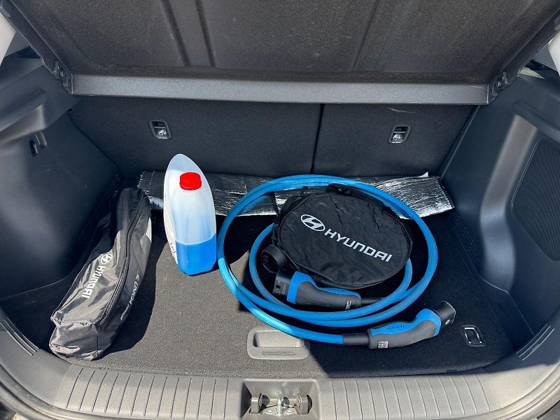 Hyundai Kona (2024) STYLE BEV 64kWh 150kW CZ DPH - fotka 6 z 11