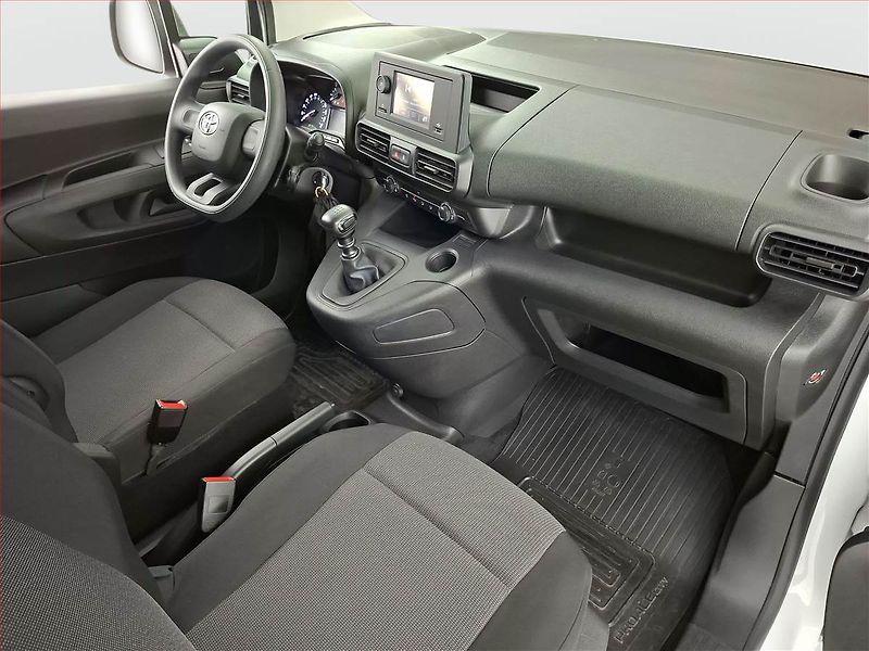 Toyota ProAce City (2024) Maxi 1.5 D4-D, ČR - fotka 7 z 17
