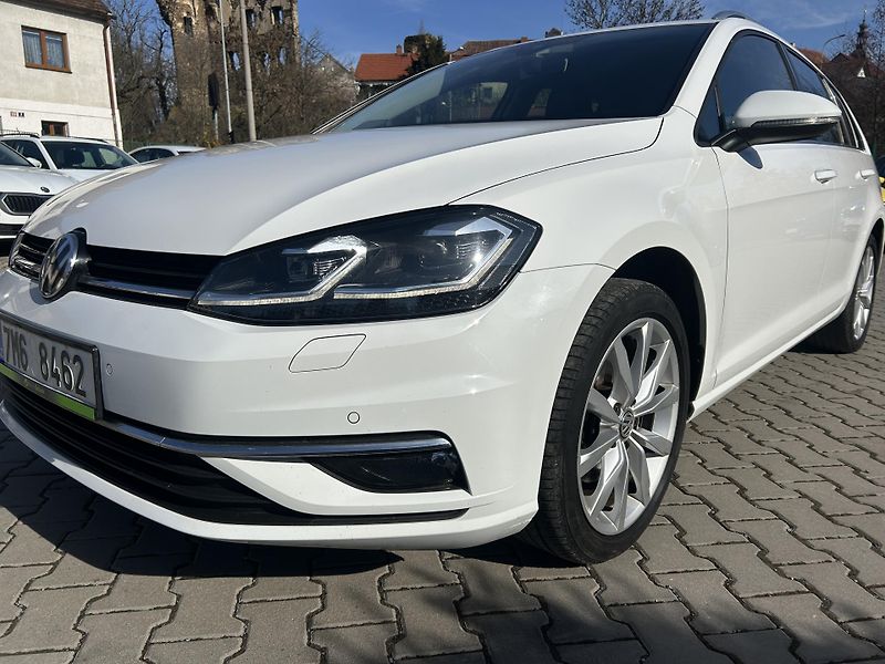 Volkswagen Golf Variant 2,0TDi Highline NAVI LEDMATRIX - fotka 5 z 69