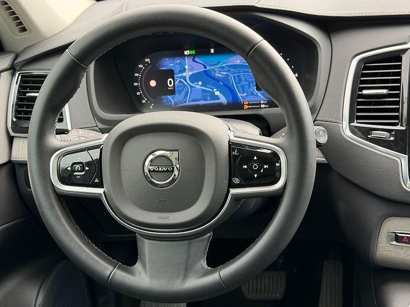 Volvo XC90 PlusDark T8,AWD,Plug-in hybrid - fotka 24 z 26