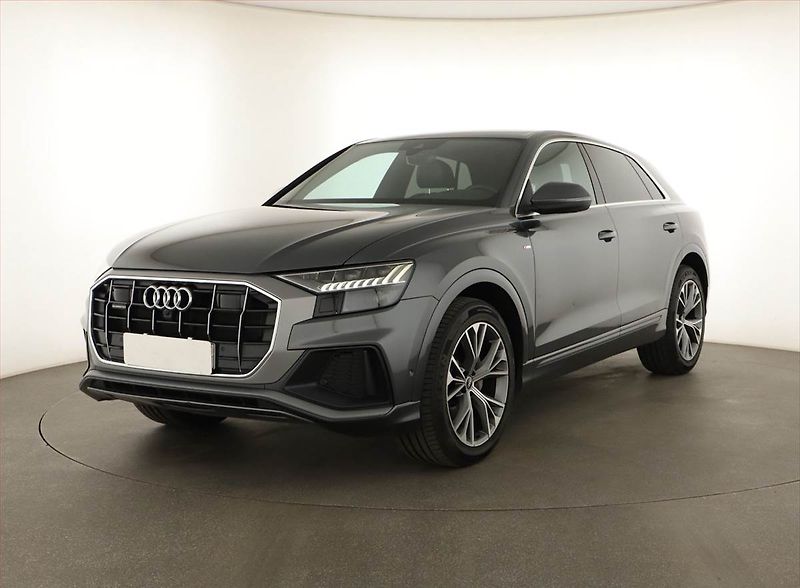 Audi Q8 (2021) 50 TDI - fotka 2 z 21