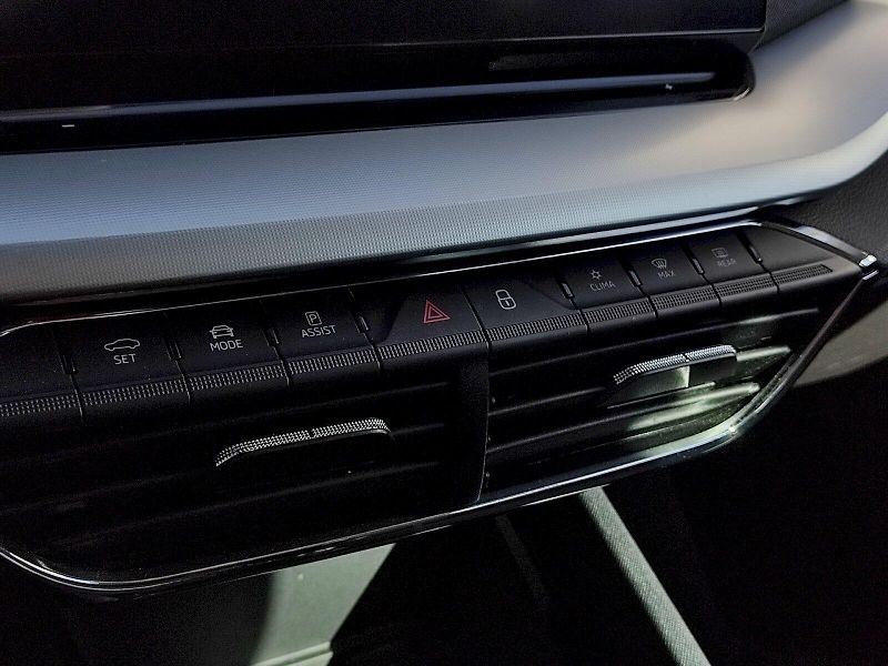 Škoda Octavia (2023) Combi Style Comfort 2,0 tdi 11 - fotka 22 z 42