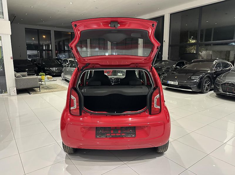 Volkswagen up! (2014) - fotka 21 z 45
